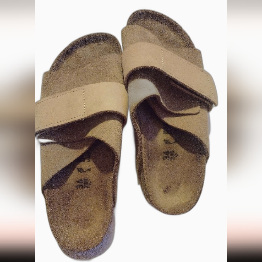 Birkenstock Tan Sandals